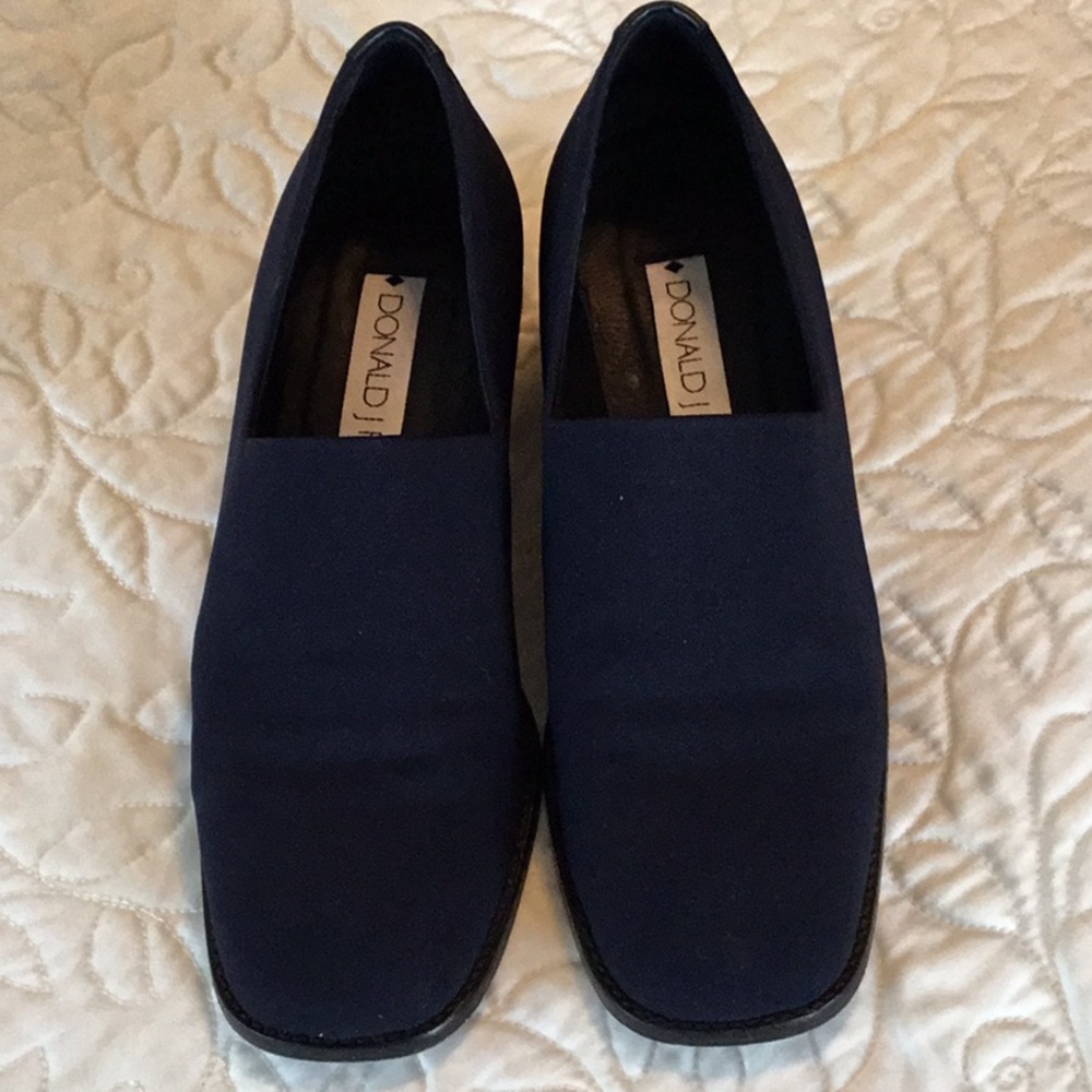 Donald J. Pliner AAA Navy Silk Elastic Loafers